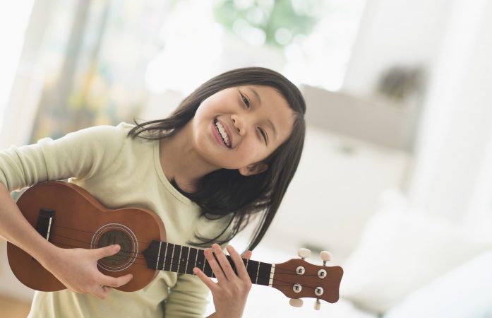 KHÓA HỌC CÙNG GIA SƯ ĐÀN UKLELE