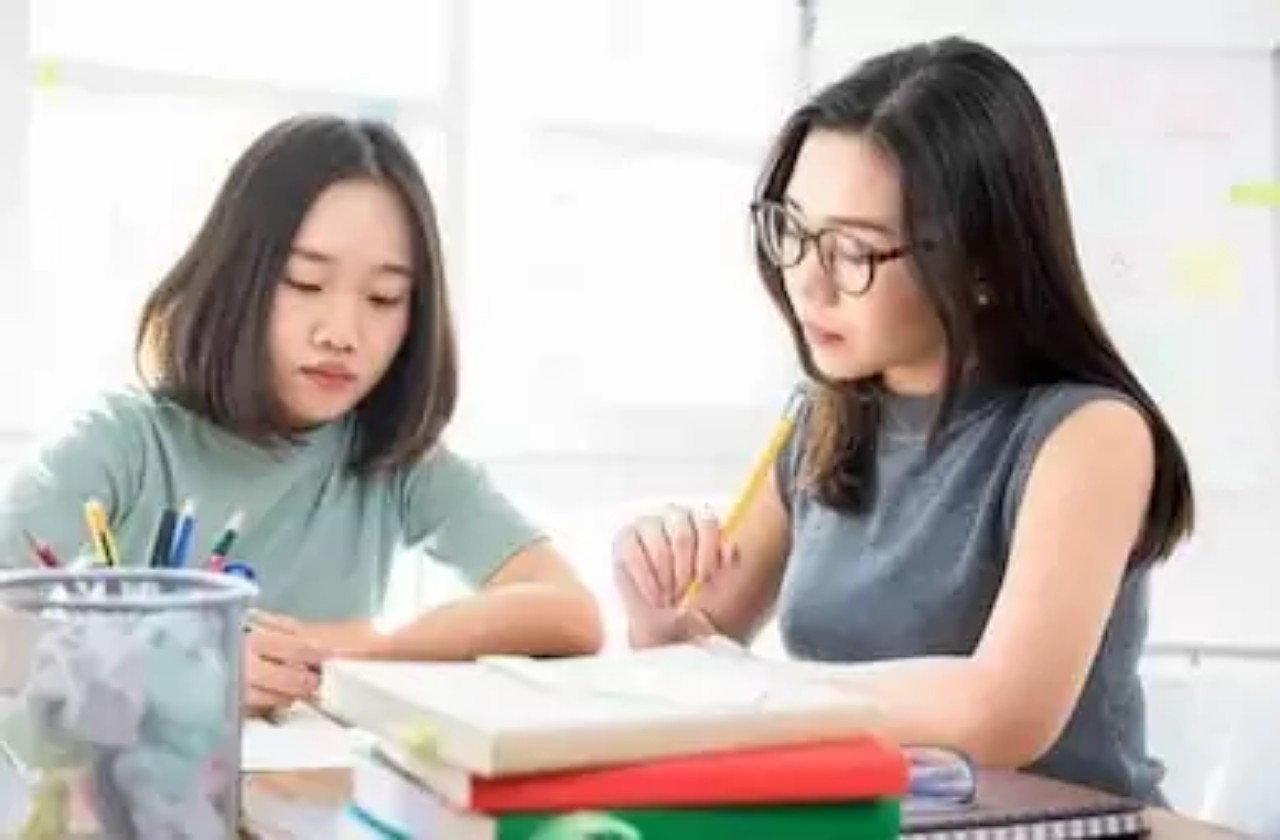 GIA SƯ CHO HỌC SINH TRƯỜNG QUỐC TẾ NAM MỸ (UTS)