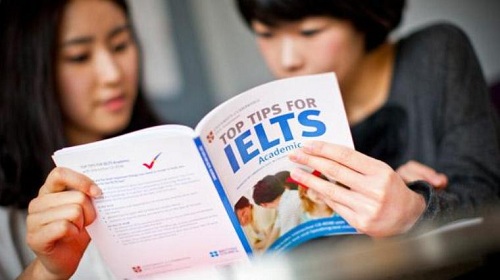 Nên học IELTS với gia sư hay học ở trung tâm Anh Ngữ?