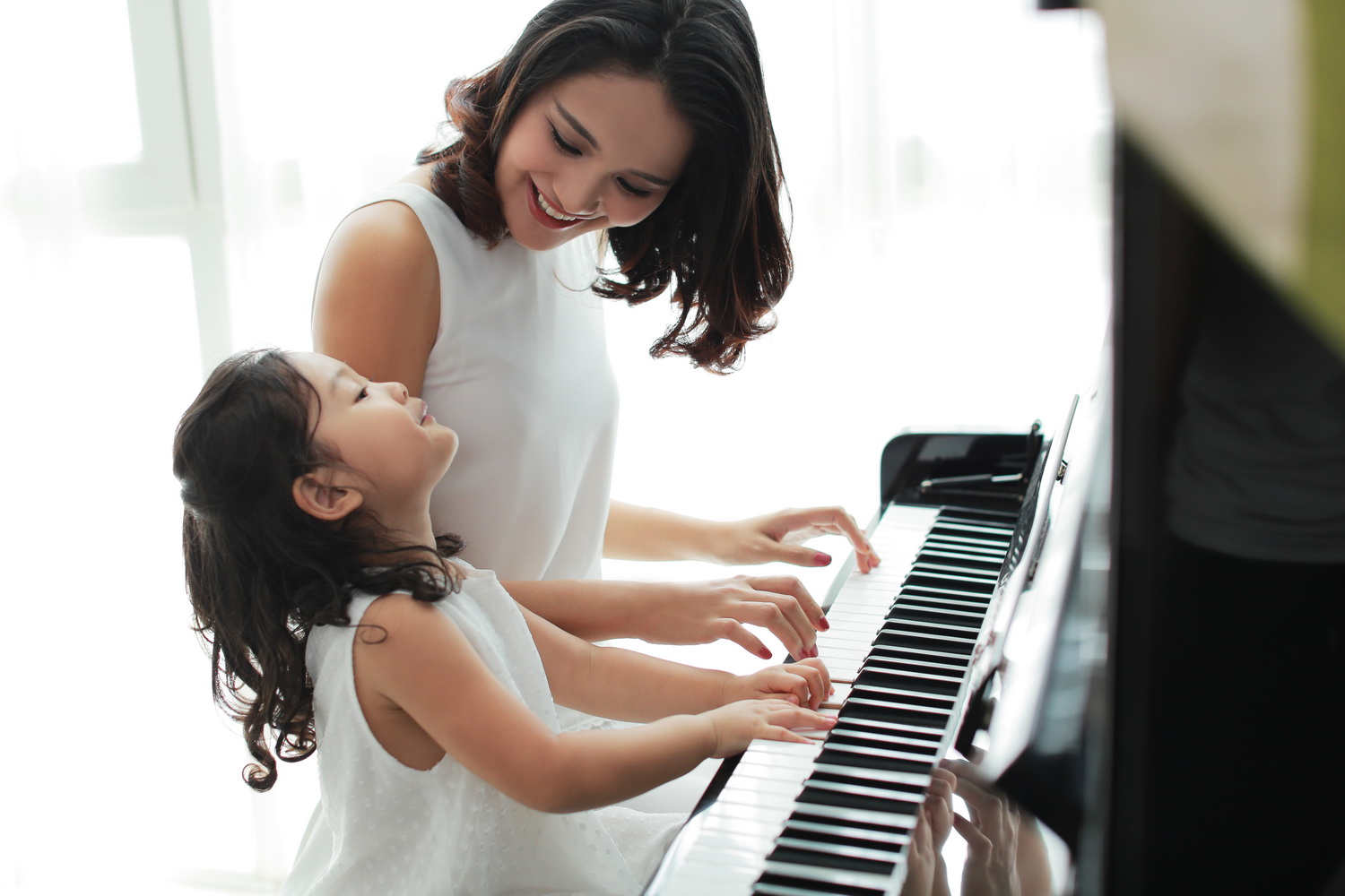 Tuyển Gia Sư Dạy Đàn Piano